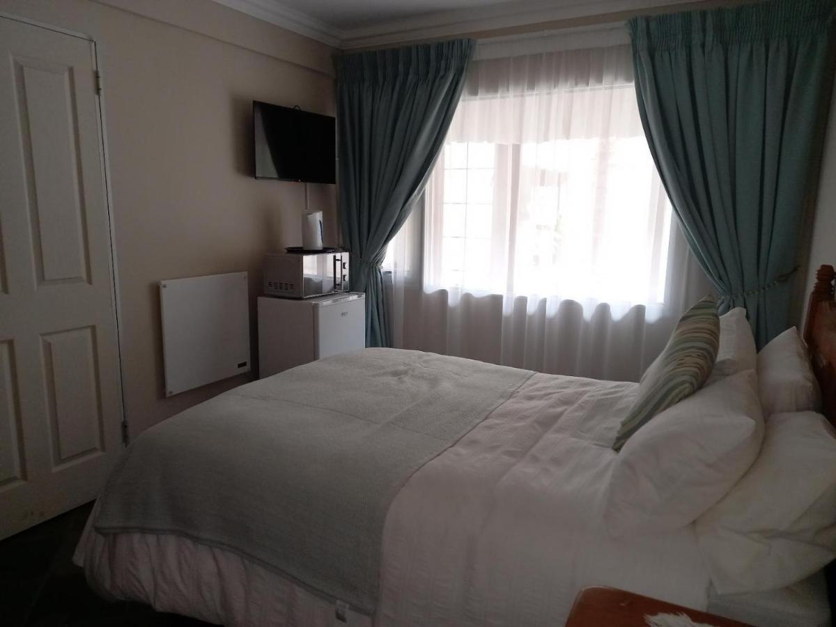 Troas Boutique Hotel Vanderbijlpark Esterno foto