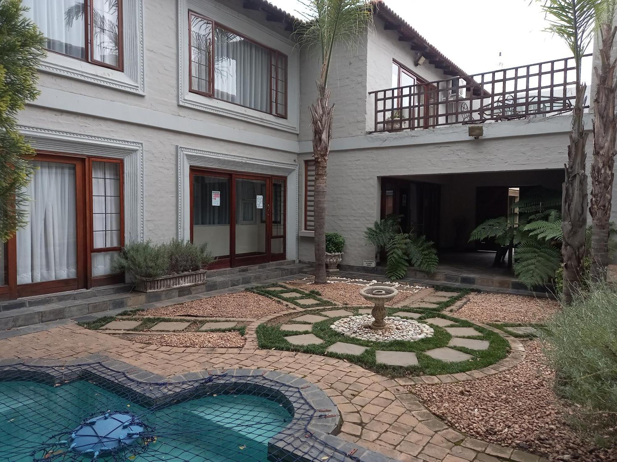 Troas Boutique Hotel Vanderbijlpark Esterno foto